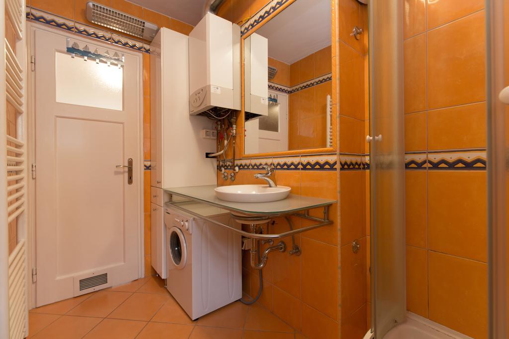 Apartment Gloria ซาราเยโว ภายนอก รูปภาพ